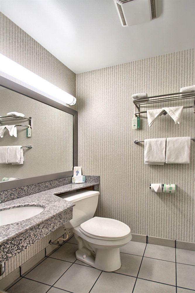 Inn Quality Enola -