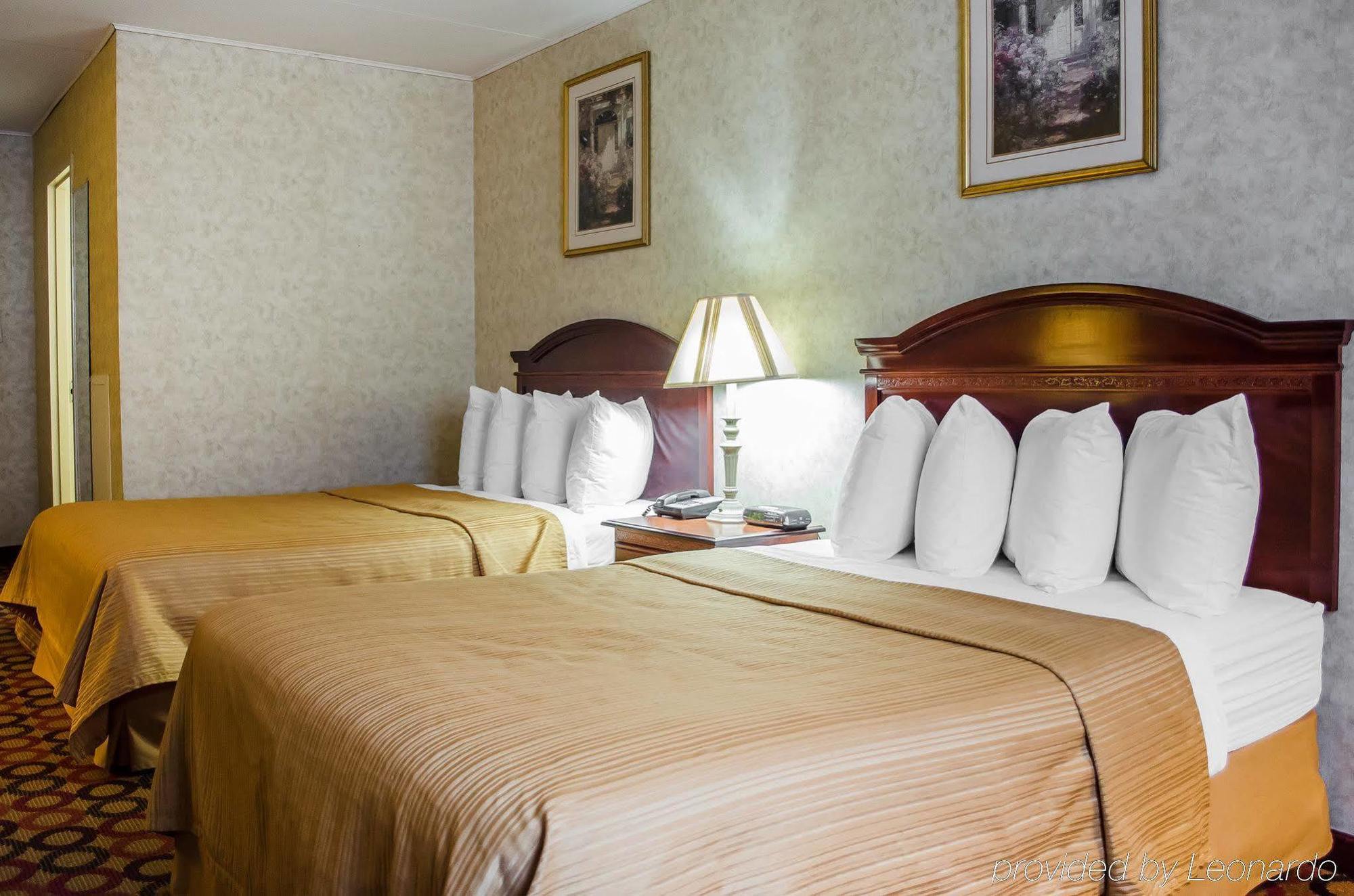 Inn Quality Enola - 2*